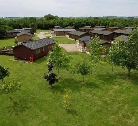 Сasa de vacaciones Lazy Bunny With Hot Tub